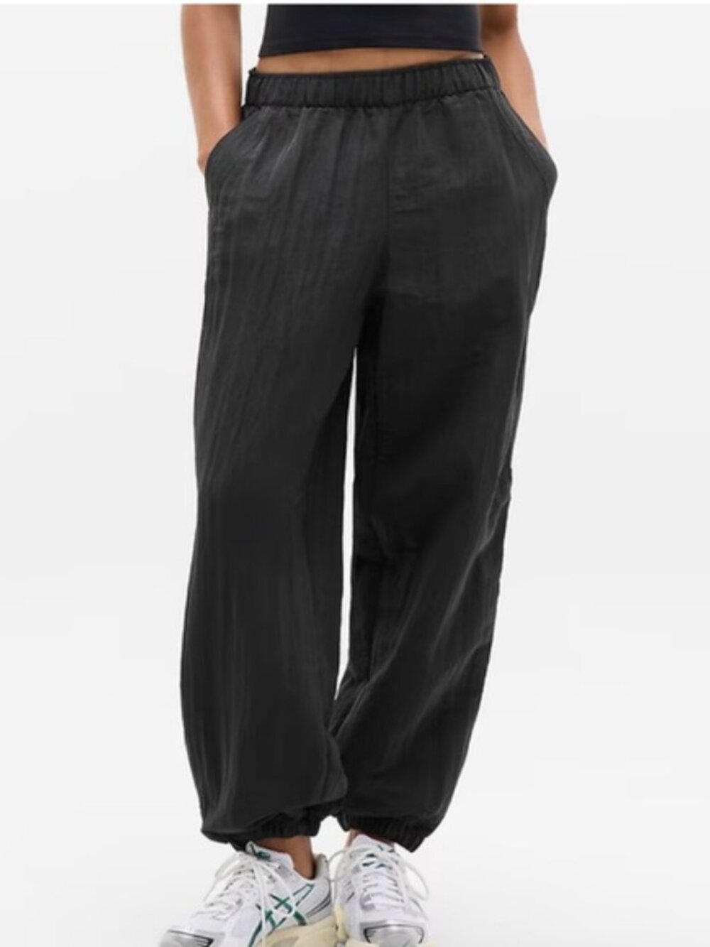 Athleta Pursuit Joggers - s NWT